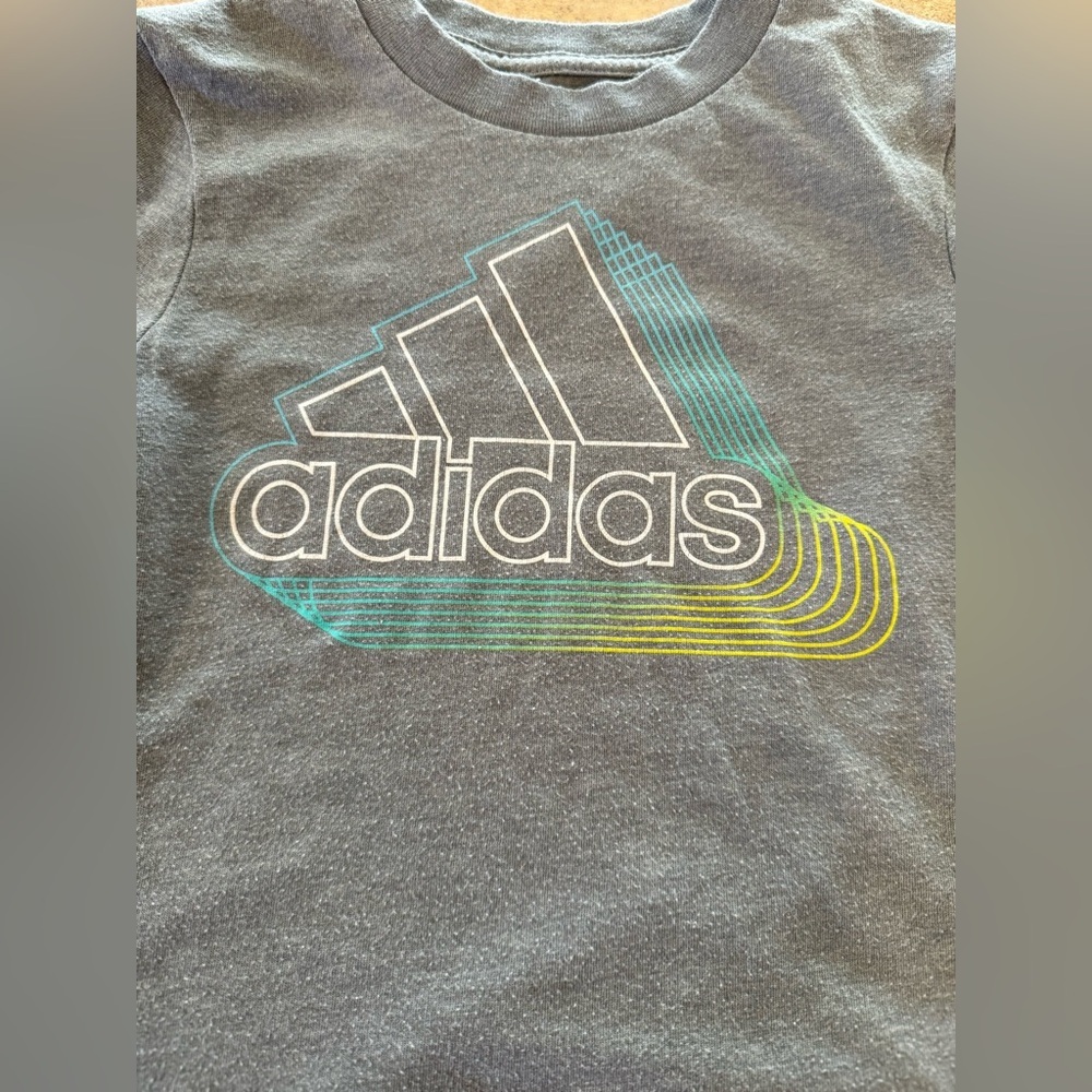Adidas Toddler Short Sleeve Cotton Tee Size 3T - Picture 2 of 3